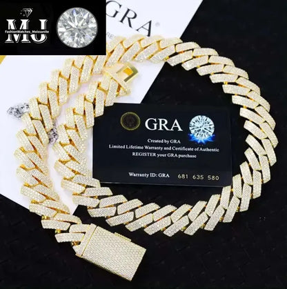 Custom Moissanite Diamond Pendant with Cuban Link Chain – Personalized Name Design
