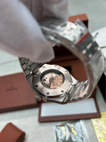 Audemars Piguet Royal Oak Selfwinding 41mm Stainless Steel – Silver Tapisserie Dial