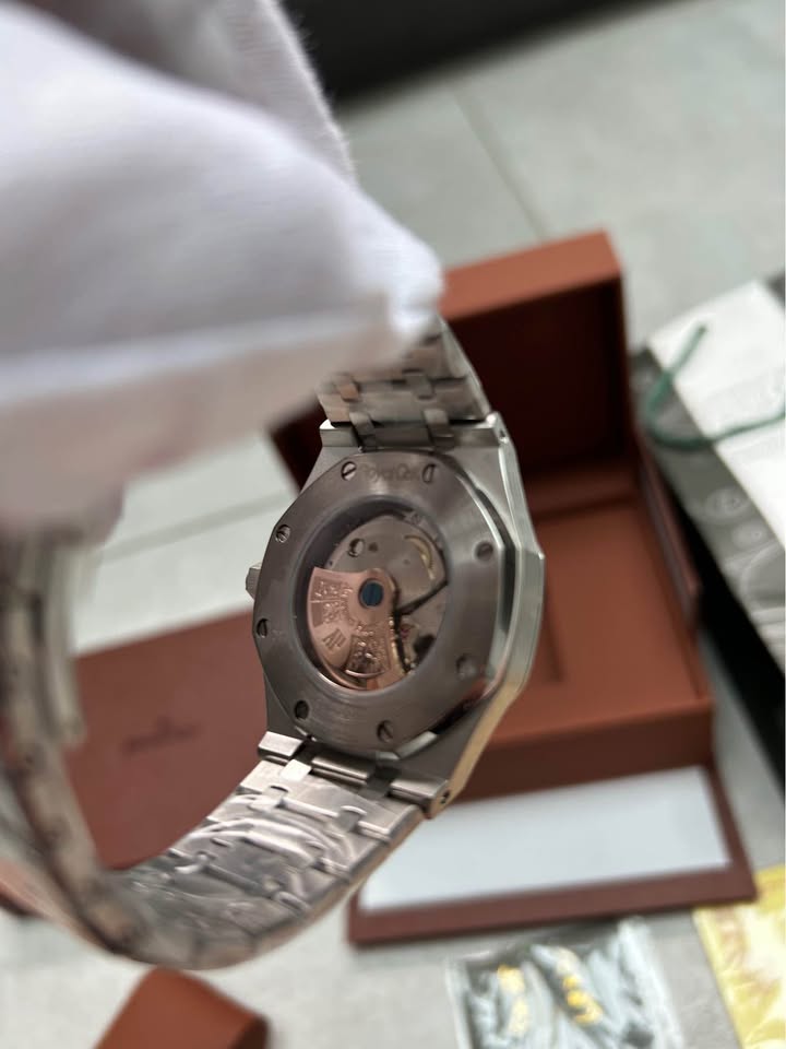 Audemars Piguet Royal Oak Selfwinding 41mm Stainless Steel – Silver Tapisserie Dial