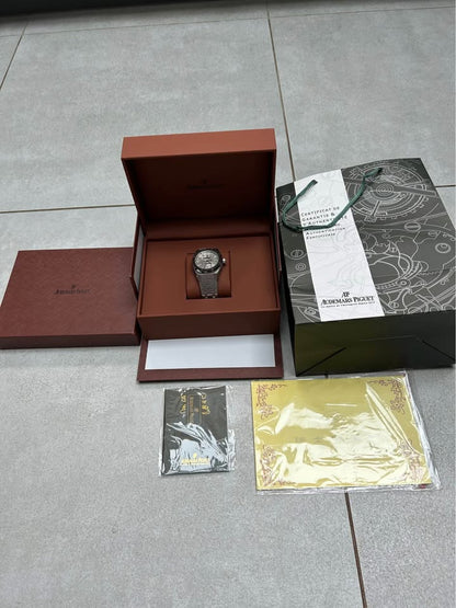 Audemars Piguet Royal Oak Selfwinding 41mm Stainless Steel – Silver Tapisserie Dial